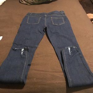 New distructed  jeggins